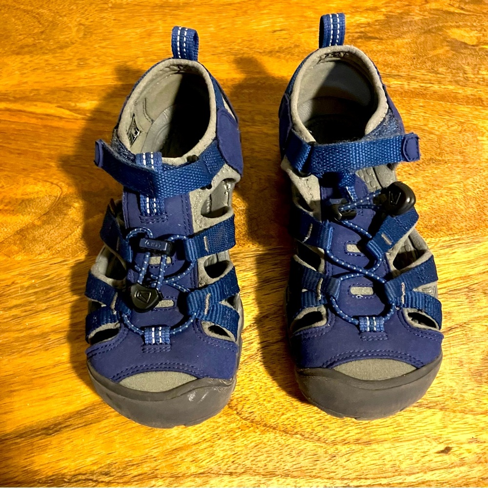 Keen Boy’s shoes size 13